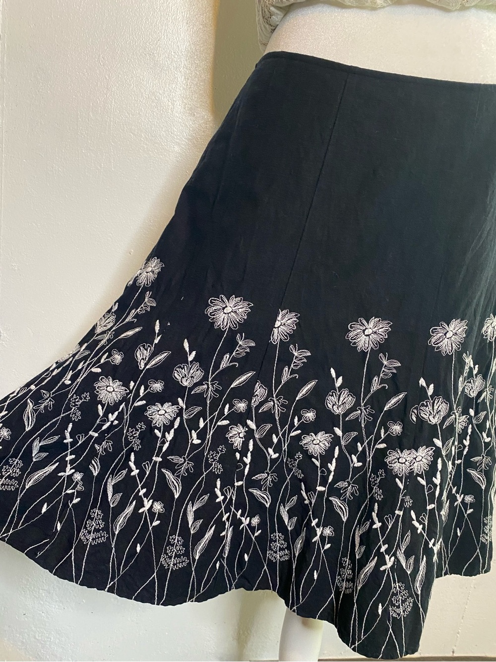 Floral Flower Embroidered Black Midi Skirt Fairycore Botanical Garden Cottage 8 - Picture 4 of 10